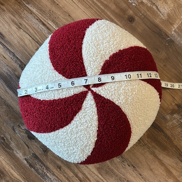 Festive Red and White Candy Cane and Peppermint Swirl Pillow Set - Picture 4 of 4